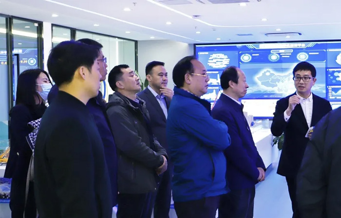 江苏省发改委副主任林康调研开云官方版在线入口-开云（中国）联合发展情况-3.jpg